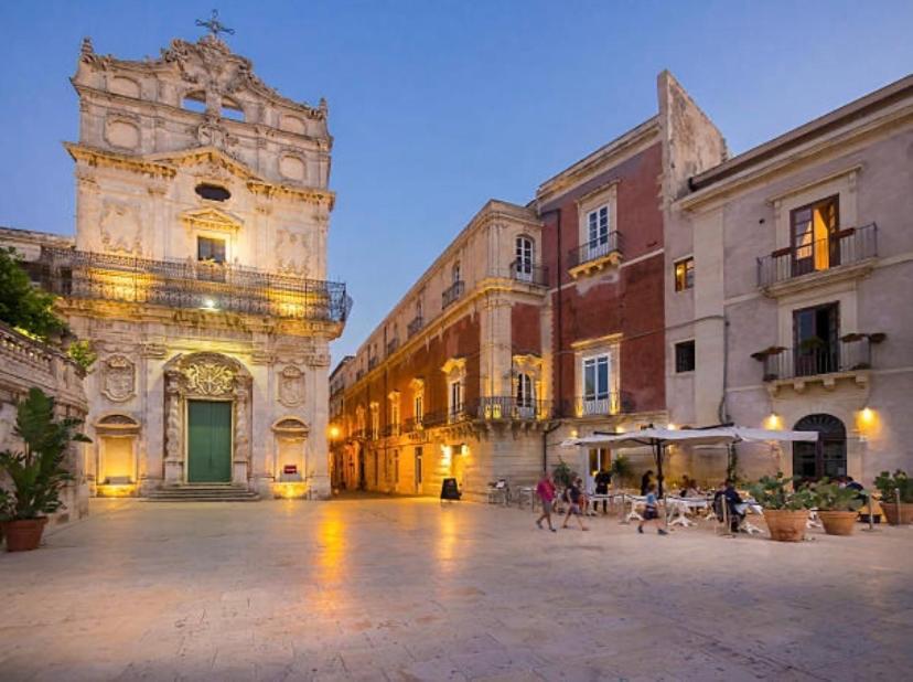 Delizia House Ortigia,Centro Citta, Vicino Al Mare Syracuse Exterior foto